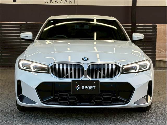 弊社は中古車から新車・登録済未使用車まで幅広く取り扱いしております。グッドスピードではグループ総在庫3000台以上を常時展示しており、品質に拘った車両を展示しております。