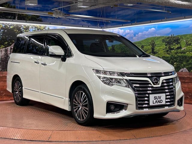 大好評のボディコーティング「弾スプラッシュコート」もご納車までに施工可能。通常のガラスコートと異なる、耐久年数6年の無機質ガラスコーティングが、ボディをキレイな状態に保ってくれます。