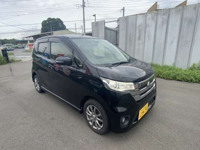 メールやラインでのローンの仮審査承っております。