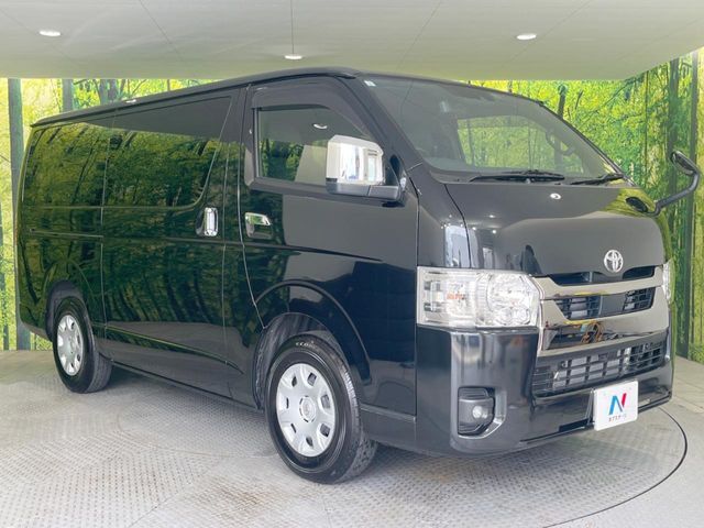 大好評のボディコーティング「弾スプラッシュコート」もご納車までに施工可能。通常のガラスコートと異なる、耐久年数6年の無機質ガラスコーティングが、ボディをキレイな状態に保ってくれます。