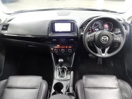 細部まで作り込まれた造形美！毎日でも運転して『人馬一体』を楽しみたくなります。是非、クルマに触れてその質感を味わってください。