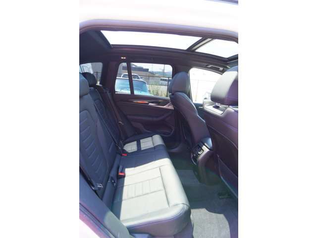 お手頃車のことなら何でもオイリーオートへご相談下さい☆　無料電話：0078-6002-174847