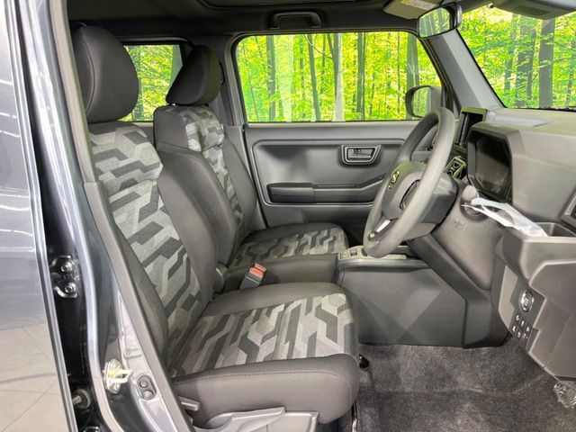 もちろん車内はキレイです♪よりクリーンな状態をキープしたいお客様には『ナノゾーンコート』がおすすめ！新型コロナウイルス対策や、除菌・消臭に効果を発揮し多くの方にご好評いただいております。