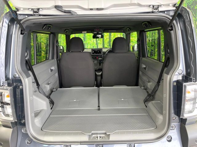 普段のお買い物や通勤、送迎等に十分な荷室スペースを確保しております。セカンドシートを倒すと、大きな荷物の積載も可能です♪