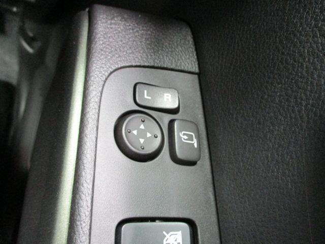 電動格納リモコンドアミラーです。（＾＿＾）v