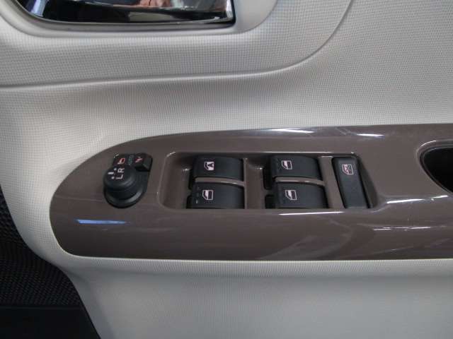 安心の運輸局認証整備工場で国家資格を持った専門スタッフが点検・整備を実施後、ご納車いたします。もちろんアフター（修理・車検・鈑金塗装）も安心してお任せ下さい。お問い合わせは⇒096-275-5330まで☆