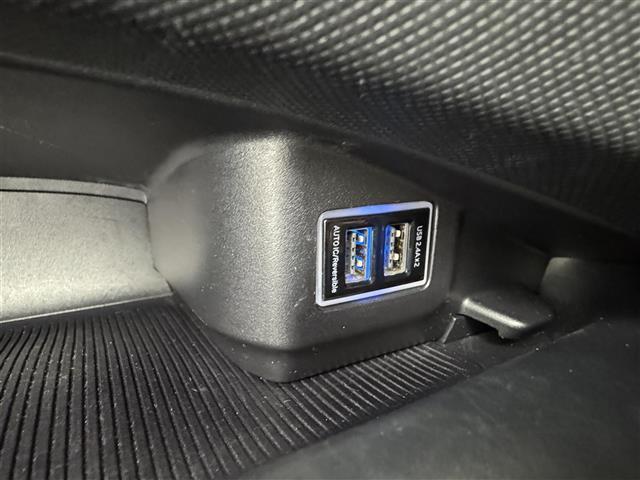 【運転席操作部】快適なドライブを楽しむための機能が装備されています！運転席から触れるので、使いやすいです！除菌プランいれていただくと、さらに清潔で安心していただけます！