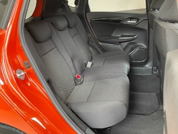 後席シートでもゆったり座ることができます。