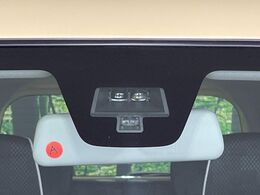 【スズキ　セーフティサポート】走行中に前方の車両等を認識し、衝突しそうな時は警報とブレーキで衝突回避と被害軽減をアシスト。より安全にドライブをお楽しみいただけます。