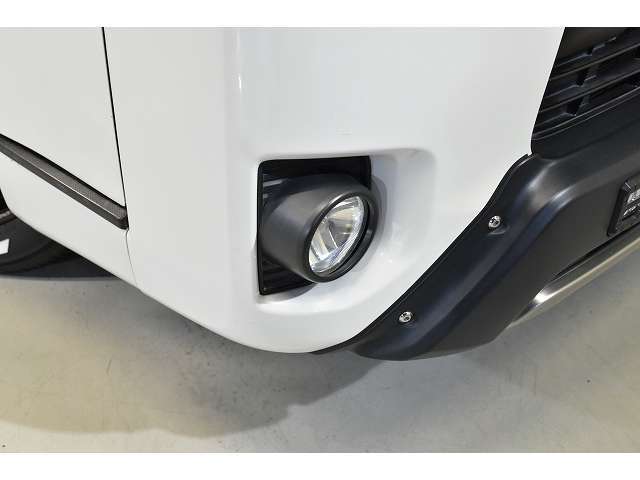 ■フロントフォグランプ★即納台数多数取り揃え！気に入っていただけるお車ご提案します☆ご来店お待ちしております。シーアールエス大阪06-6852-9000