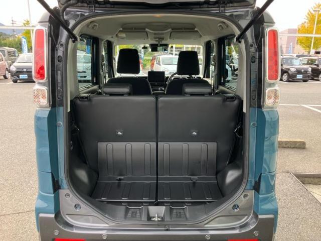 WECARSでは各商談席に大型モニターをご用意しております！見やすい大画面でゆったりと全国の在庫をご覧いただけます！是非ご来店お待ちしております！