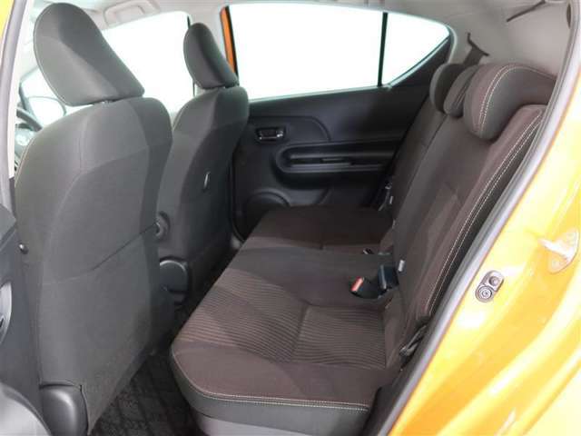 ゆとりある広々とした車内空間は、ドライブを始め買い物やレジャーなど、幅広く活躍します。一人でもみんなとでもお出かけを楽しみましょう！