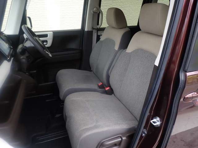 全国登録・お納車を実施しております。「納期は最短2日！」大手陸送会社との連携でご遠方のお客様にもスピードお納車が可能！ぜひ一度、WEST神戸垂水店にお見積もりのご依頼ください♪全力でお答えします！