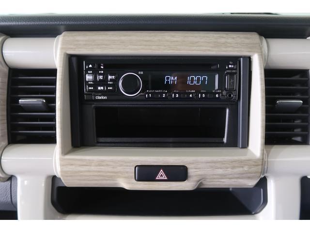 時計機能付きの、AM/FMラジオ付きCDプレーヤーです。長距離ドライブの際には、お好きな音楽をどうぞ♪