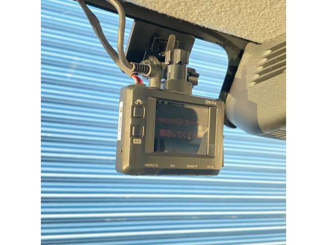 【後部座席】便利機能なども様々です！
