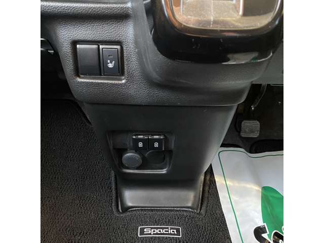 【運転席操作類】ヘッドライト調整などスイッチ各種です。ご不明な点がございましたら、お電話にてお問い合わせください。