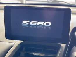 【純正センターディスプレイ】お持ちのスマホやMP3プレイヤーとの無線接続で音楽再生が可能！コードで繋ぐわずらわしさも無く、手軽にお気に入りの音楽を楽しめます。