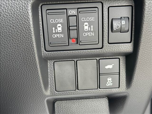 初めてお車のご購入を検討されている方や、お車についてあまり詳しくない方にも分かりやすい接客を心掛けております。女性営業スタッフも在籍！購入に不安がある女性の方もぜひ♪