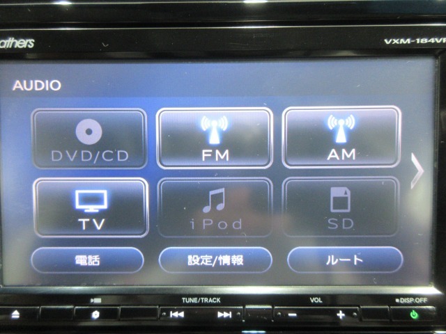 ホンダ純正Gathersのナビを装備しています。