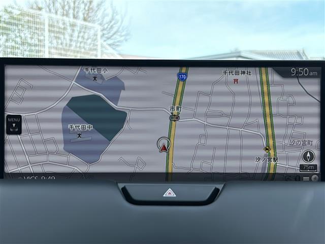 【　ナビゲーション　】ナビゲーションシステム装備なので不慣れな場所へのドライブも快適にして頂けます。
