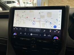 【純正メーカーナビ】装備でフルセグTV視聴やBluetooth等充実装備。