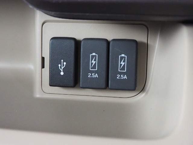 USBジャックで　使い方増えます