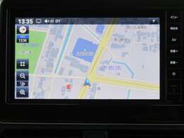 ディーラーオプションの9インチ大型モニターのメモリーナビ付きです。知らない場所にお出かけの際には非常に活躍します。このナビゲーションも日産の中古車保証の対象となります。