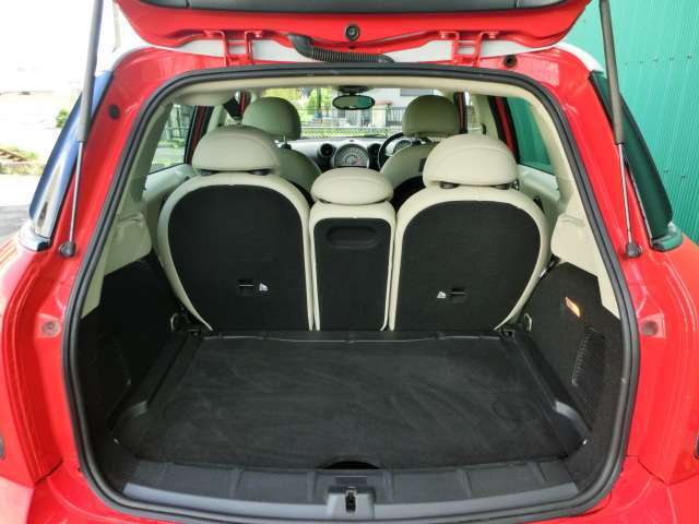 ☆荷室内です☆充分なスペースです☆