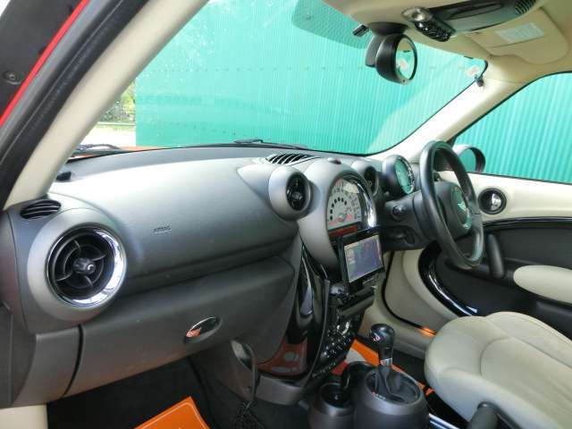 ☆ダッシュ廻りも綺麗な状態が保たれており、べたつき等も御座いません☆