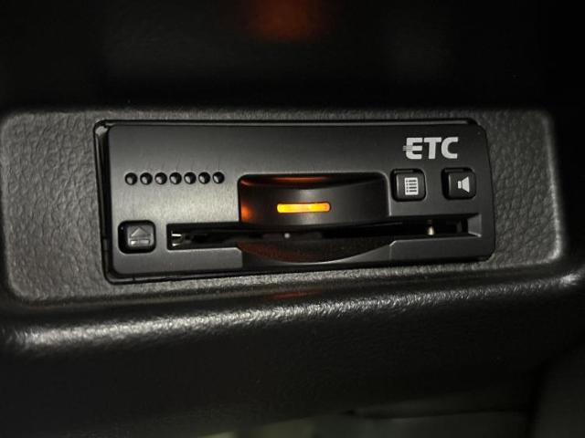 お車に合わせて無料保証以外にも、保証範囲、期間、距離を拡充させた有料保証もご用意しております！中古車の購入が初めてで不安・・・というお客様もご安心ください！