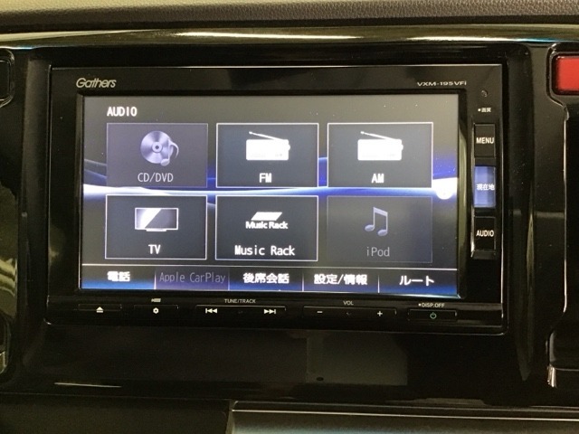 AVメニューはご覧の通り、様々なコンテンツに対応、ドライブを楽しく演出できます。詳しくはスタッフへお尋ねください