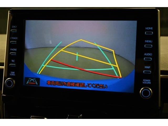 バックガイドモニターで後方の確認が出来て安心です。