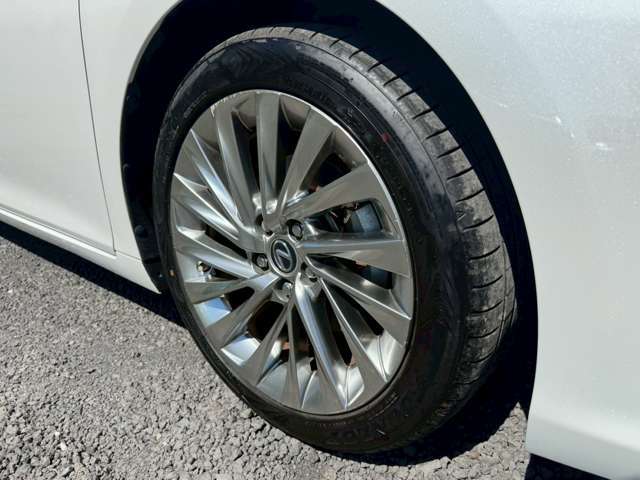 ◆「高級車」のレクサス。本当に乗り心地が違います。是非体験してみて下さい。