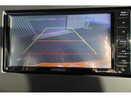 バックモニター付ですので、車庫入れも駐車もラクラクです。