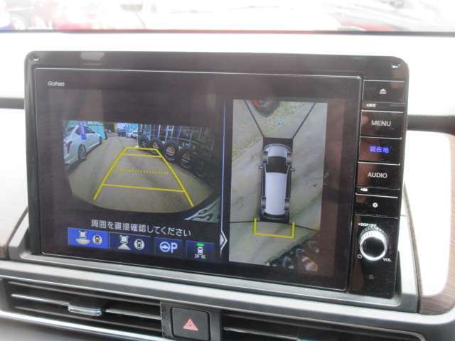 ガイド線付全周囲カメラで駐車も安心ですね♪