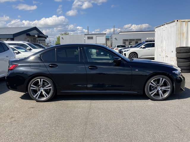 BMWを熟知したメカニックによる100項目の点検・整備を行います。不具合箇所、交換時期に達している部品に関しましては、全て当社負担で交換してからのご納車となります。