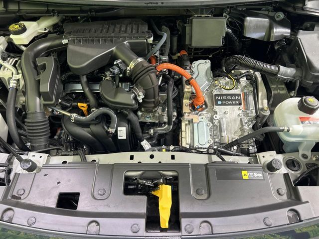 親切・丁寧な専門メカニックスタッフが応対！・車検・点検整備・事故等の修理などアフターサービスも安心。お車のカスタマイズもネクステージのサービススタッフまでご相談ください！