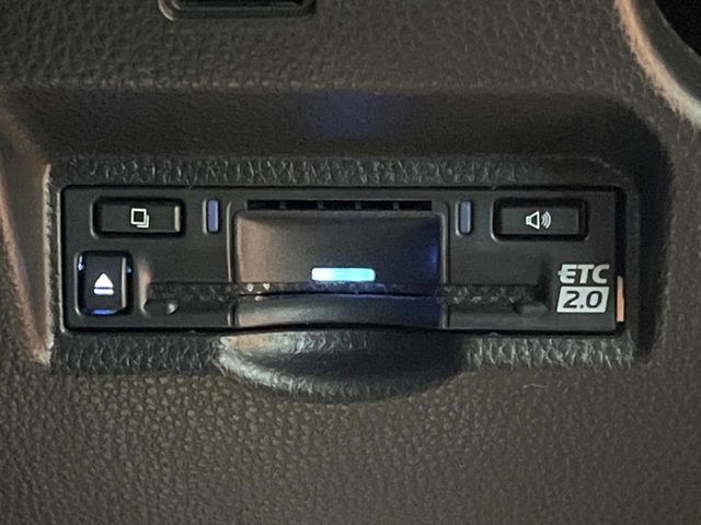 【ETC】高速道路の料金所をストレスなく通過！話題のスポットやサービスエリアに多い「スマートIC」利用時は必須のアイテムです。当店でセットアップを実施、ご納車当日からすぐにご利用いただけます！