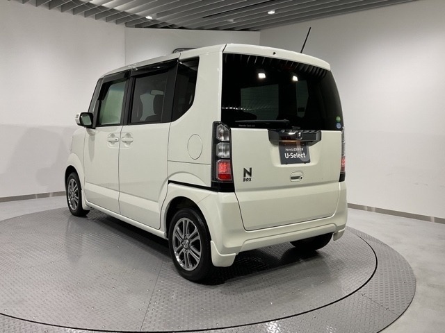 車両状態証明書付き車両です。車両状態を検査員が評価をし、結果を点数で表示しております。1台1台プロの目で事細かにチェックしている車両ですので、ご安心してお買い求めしていだけます。