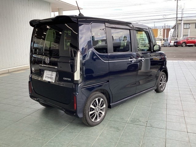 自動車保険・JAFも取り扱っております。また、お客様のご希望で保証延長（有償・一部の車種では取り扱いできません）もご準備しております