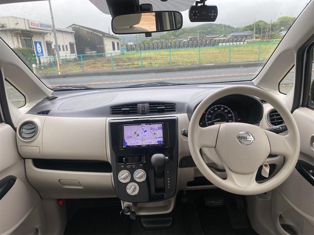 毎回座るフロントシート。運転席はいつも使用する部分ですので、座り心地が重要です！