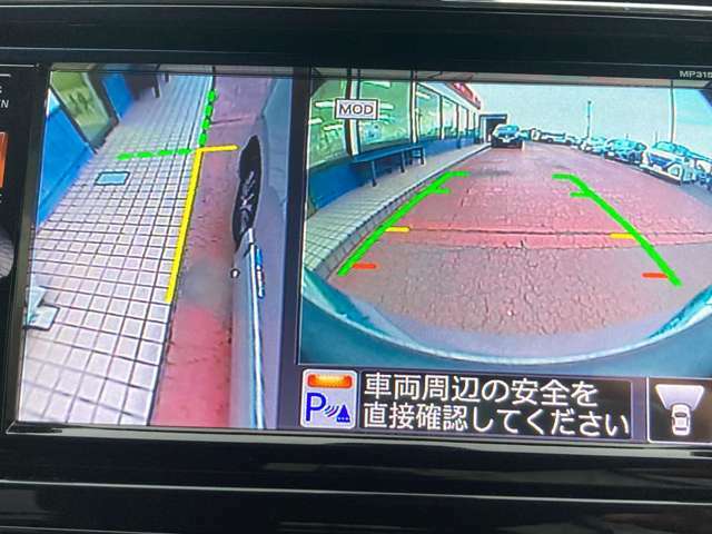 左サイドカメラとフロントカメラ運転席から死角となりやすい車両左前部分や前方部分もバッチリ見えます♪