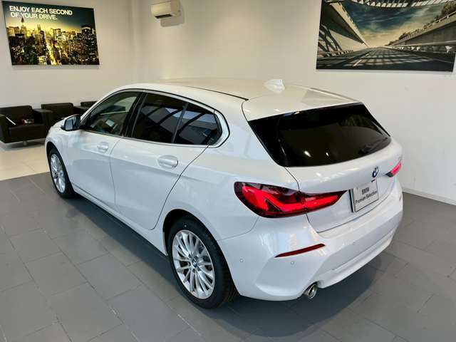 【展示場について】九州エリア最大級の展示場常時30台以上のBMWを展示しております。入庫する予定車両やNET掲載が間に合っていない車両も御座いますので是非一度お問い合わせ下さい。