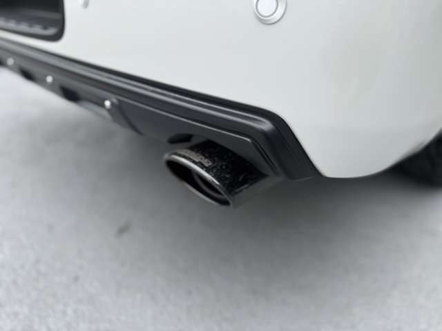 そういえばですが、また中古車業界が騒がしいらしいですね。ボクにはよく分かりませんが。