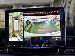 オーディオはアルパインのディスプレイオーディオです。全方位カメラ付き、AppleCarPlayもできます。