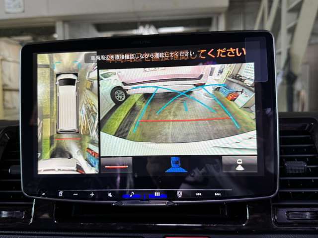 オーディオはアルパインのディスプレイオーディオです。全方位カメラ付き、AppleCarPlayもできます。