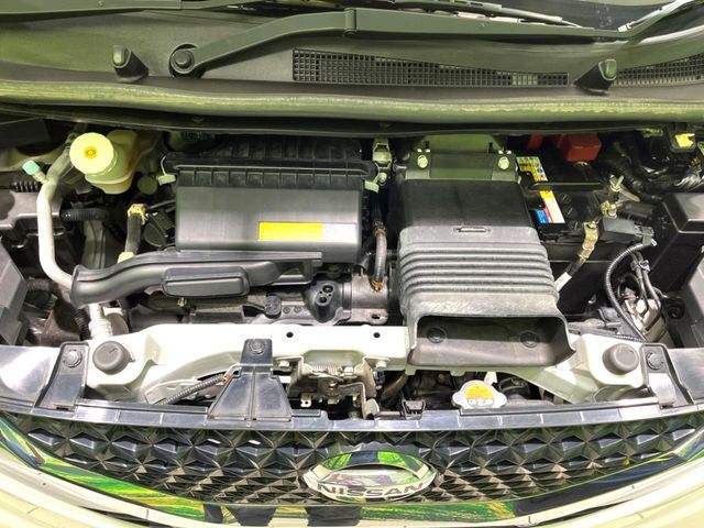 親切・丁寧な専門メカニックスタッフが応対！・車検・点検整備・事故等の修理などアフターサービスも安心。お車のカスタマイズもネクステージのサービススタッフまでご相談ください！