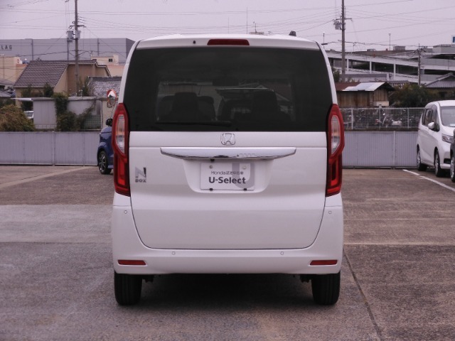 この度は当店の車両をごらん頂きましてありがとうございます。当店の販売車両はそのほとんどが自社での下取り車とデモカー（展示、試乗車）から構成され、安心してご購入いただけますよ