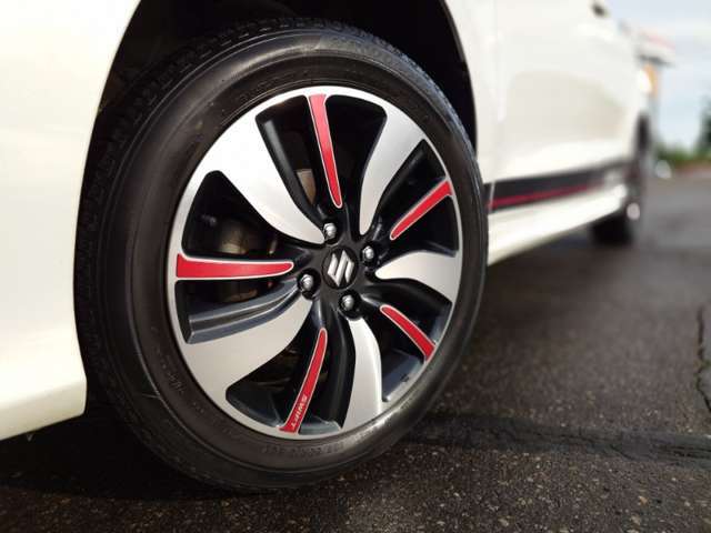 新車・中古車販売・車買取・車検・整備・板金・塗装・自動車保険、何でもお任せ下さい。　　　　　　　　『CAR　SHOP　LIMITED』カーセンサー無料電話番号0066-9711-172709
