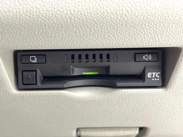 【ETC】高速道路の料金所をストレスなく通過！話題のスポットやサービスエリアに多い「スマートIC」利用時は必須のアイテムです。当店でセットアップを実施、ご納車当日からすぐにご利用いただけます！